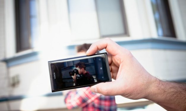 撮影と言う名の暴力 – 1億総カメラマン時代に心に留め置くべき事