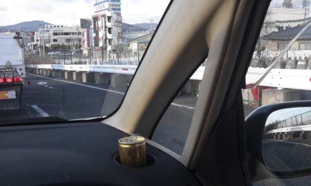 新しい、いや古いけどとりあえず車がやって来ました。