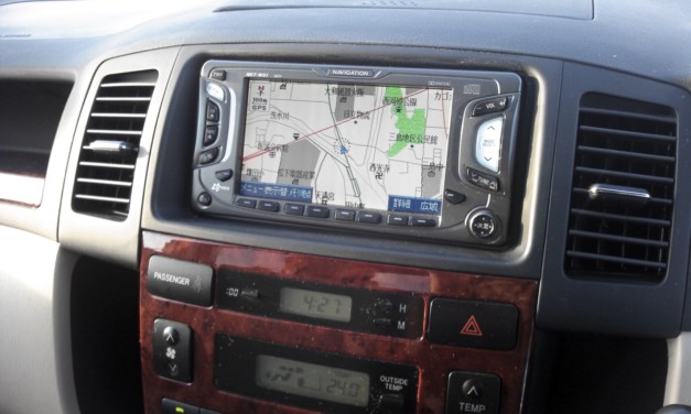 カローラスパシオ、オーディオ取り外しその1