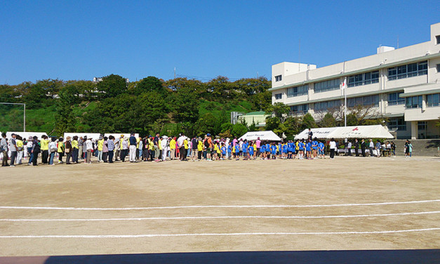 地域の運動会にスタッフとして参加しました。