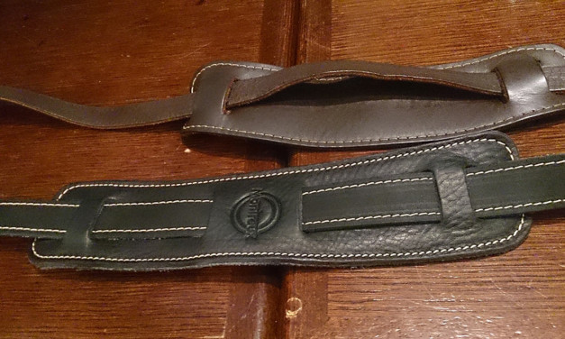 ギターストラップを買い換えた – Worn Leather Strap Black