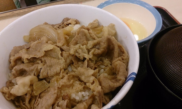 深夜徘徊、深夜牛丼、そして深夜のバー