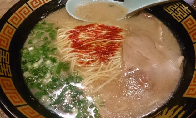 ブースで仕切られたラーメン屋 ― 初めての一蘭