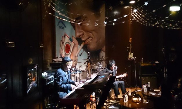 同じ時を過ごした友人達を想う夜