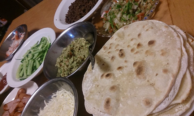 恋のメキシカン・食卓