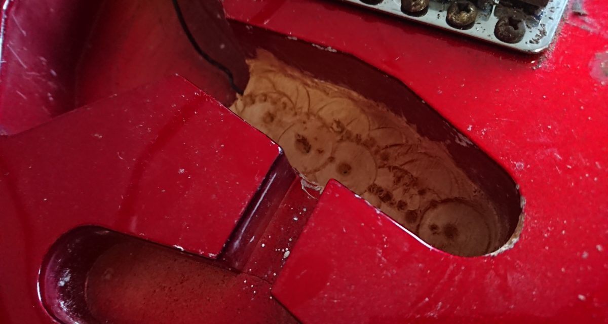 木工 ― 愛用ギターを自らザグったその果てに見える景色とは？