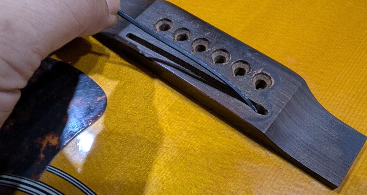 換装 ― 6年の時を経てエレアコのブリッジピエゾ（Nanoflex）をようやく入手