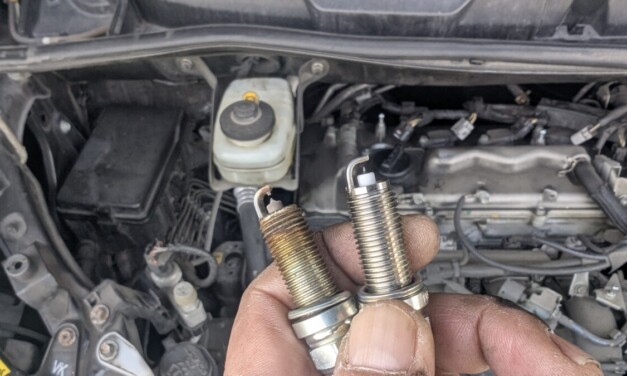 交換 ― ZRR70W、スパークプラグを交換する