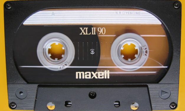 カセットテープの想い出を級友と語った夜